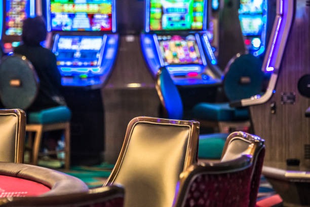 ibetwinasia mobile app live dealer interface showing blackjack table with professional dealer