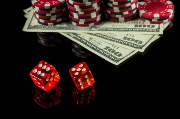 Player interface showing betting layout, live video feed, and game history